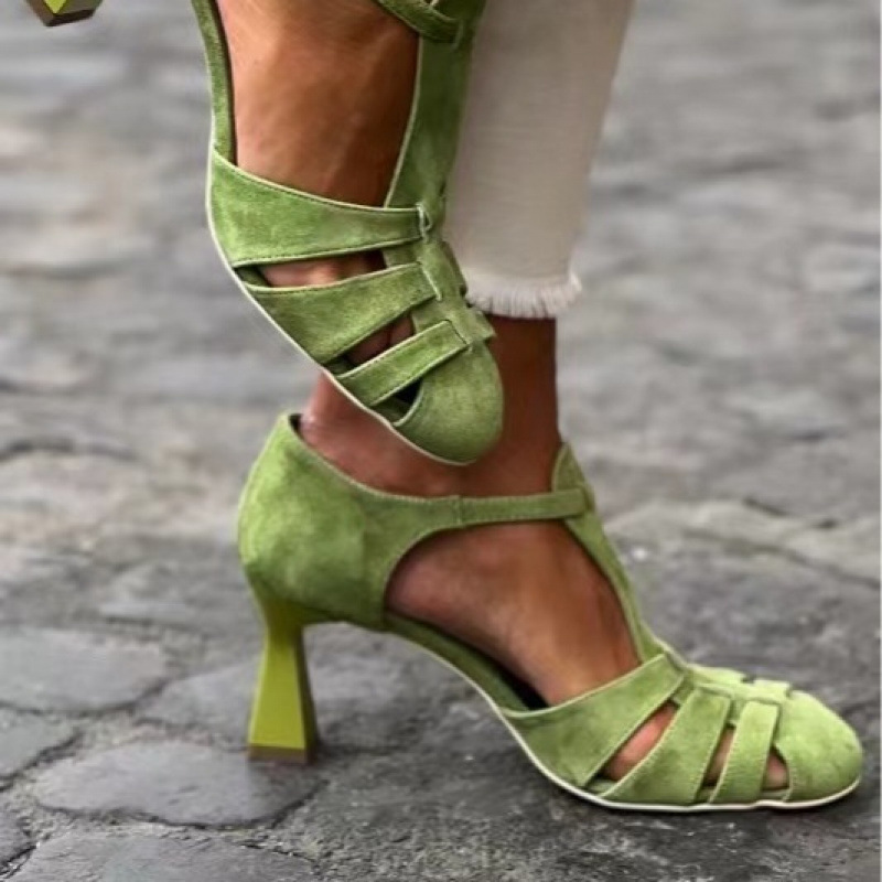 صنادل نسائية خضراء من الجلد ال - مراجعة Summer Clothing On Sale وسعره