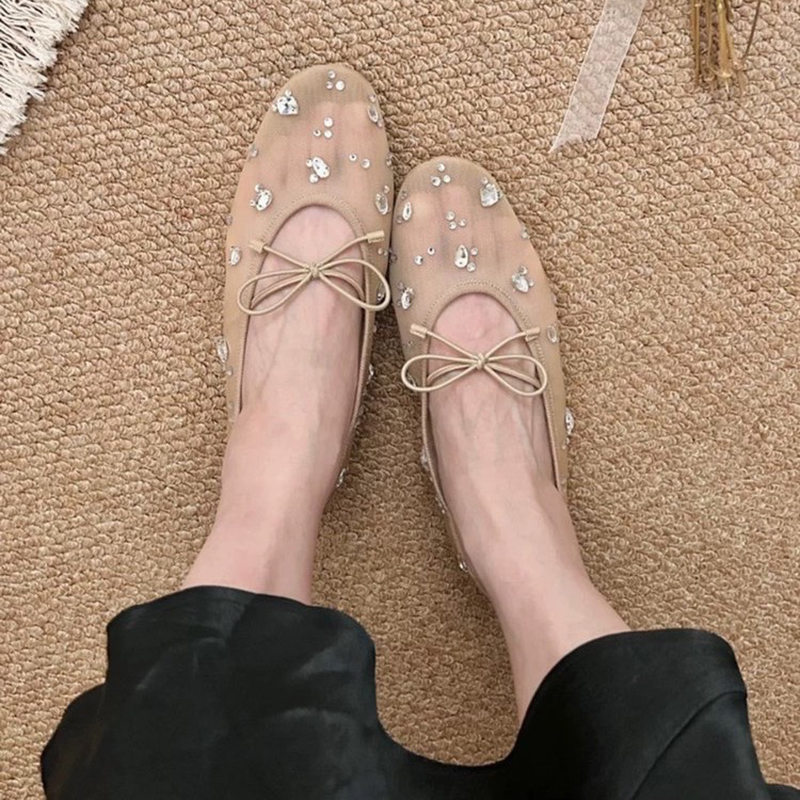 أحذية نسائية أنيقة للصيف مزينة - مراجعة Summer Clothing On Sale وسعره
