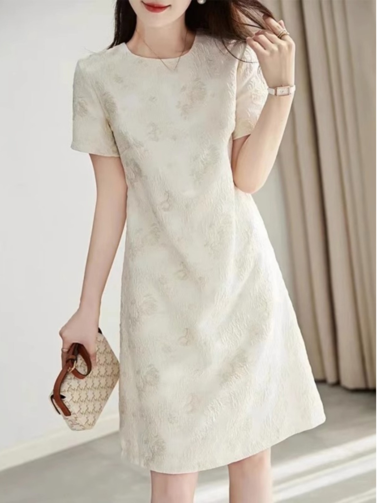 فستان أنيق بقصة A-Line مستقيمة - مراجعة Summer Line Clothing Brand وسعره