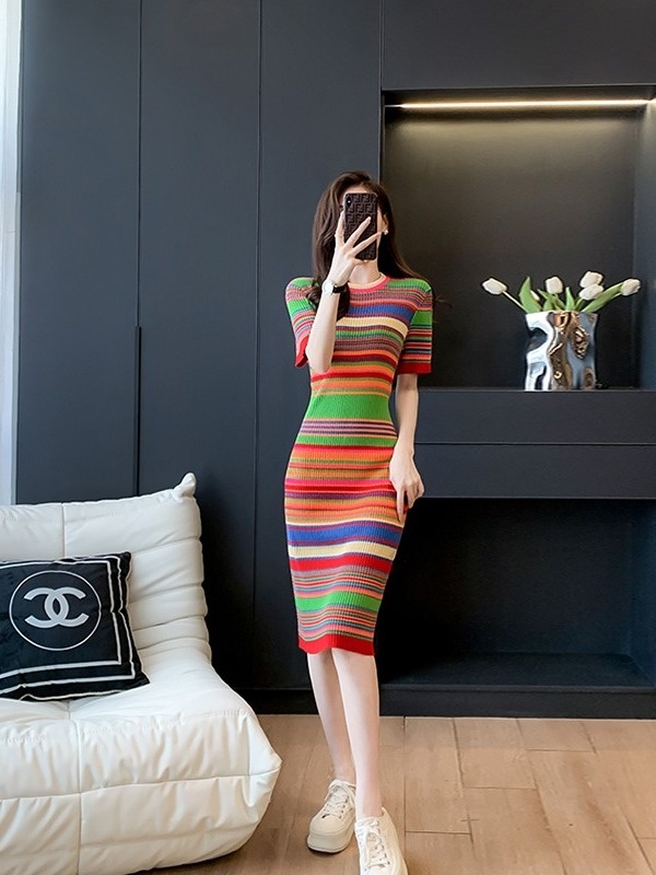 فستان صيفي نسائي مخطط برقبة دا - مراجعة Summer Line Clothing Brand وسعره