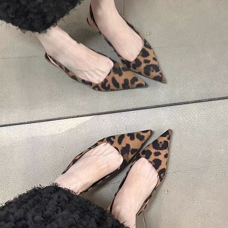 صنادل نسائية للربيع والصيف سهل - مراجعة Summer Clothing On Sale وسعره